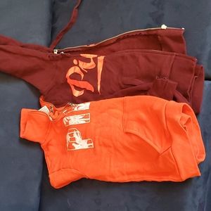 Two XS PINK Sweatshirts [T10]